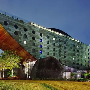 https://hotel-unique.topsaopaulohotels.com